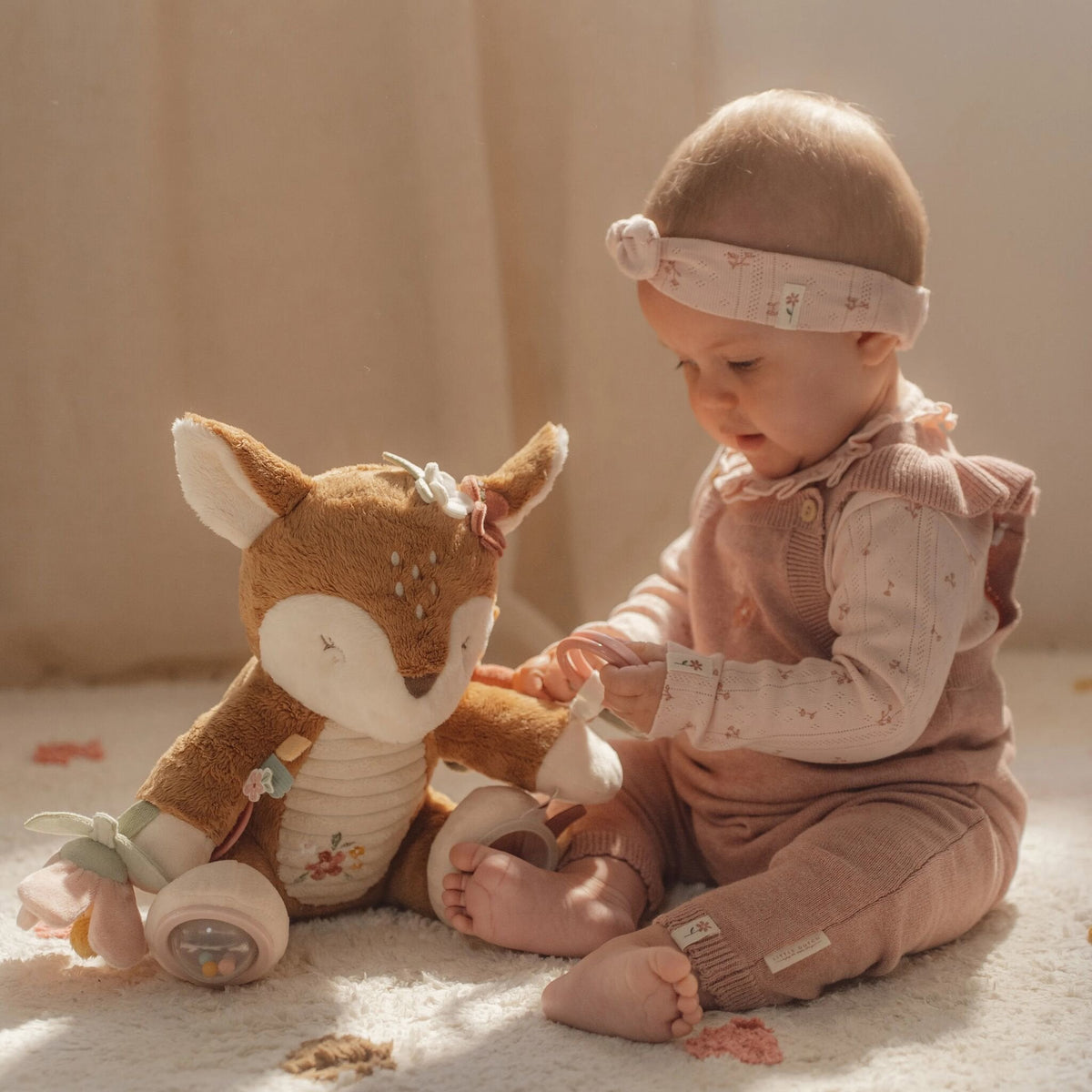 Activity Cuddle Deer - Pink - Fairy Garden