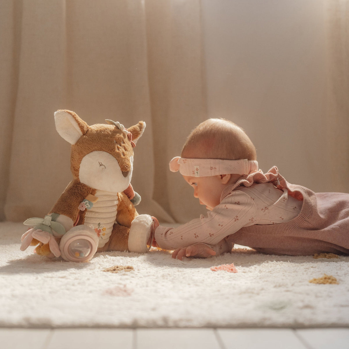 Activity Cuddle Deer - Pink - Fairy Garden