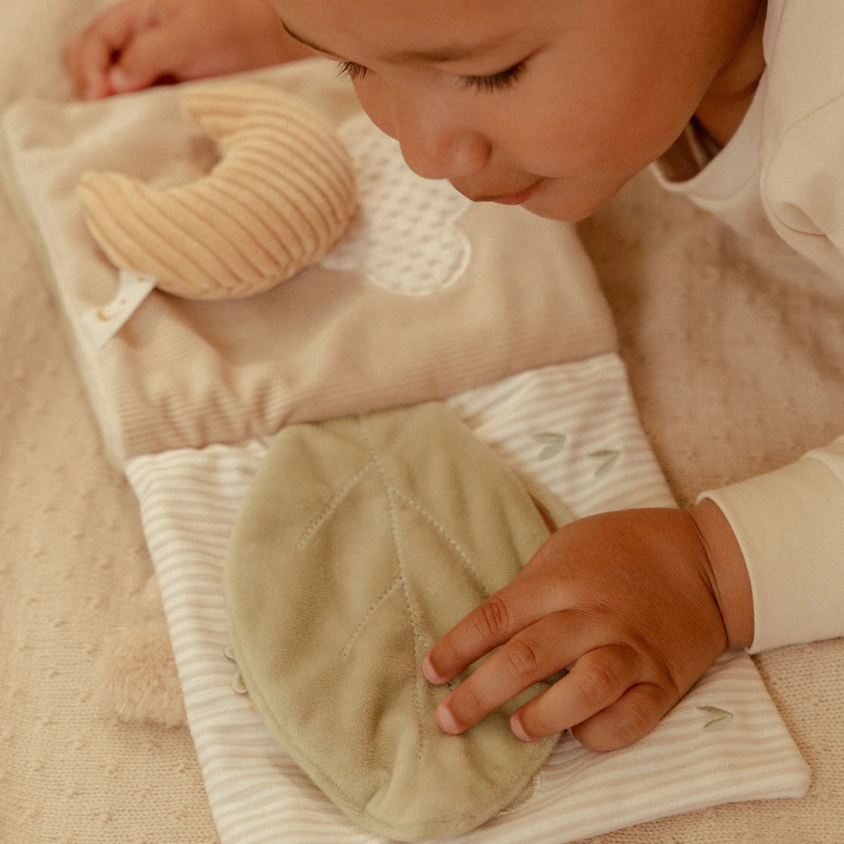 Activity Booklet - Beige - Newborn Naturals