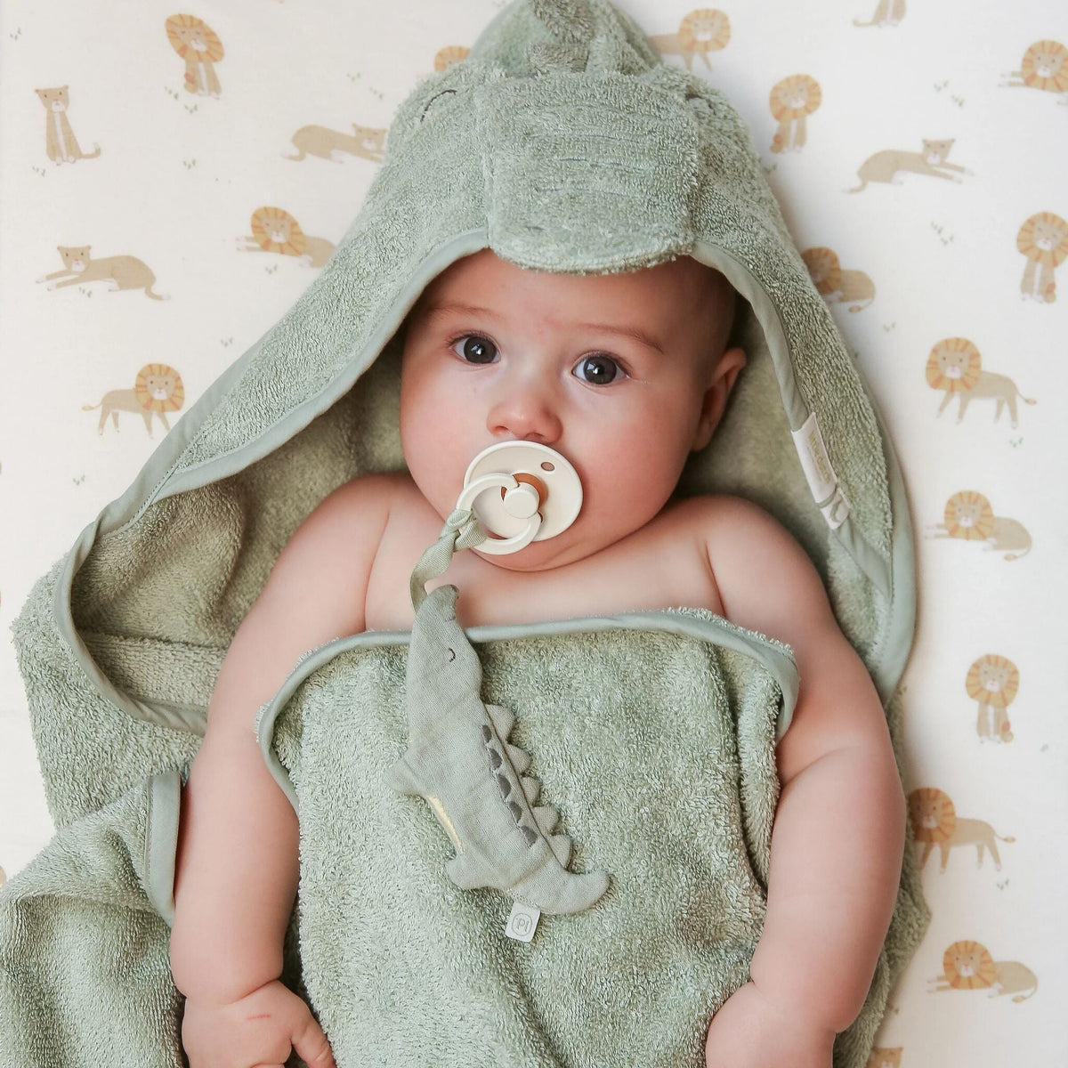 Crib Fitted Sheet - Safari Leo