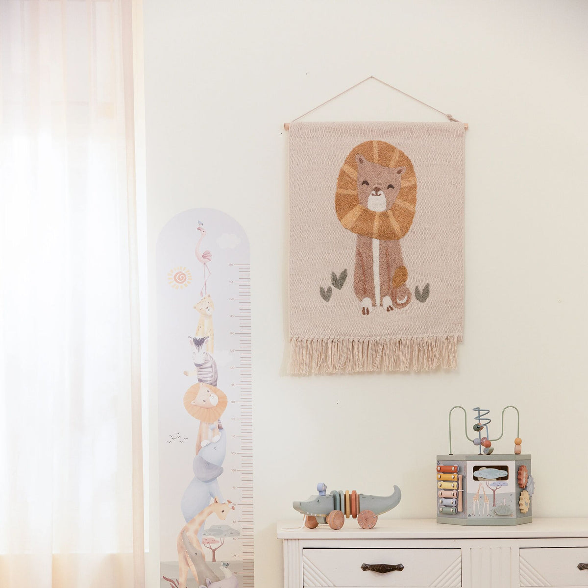 Tapestry Lion - Yellow