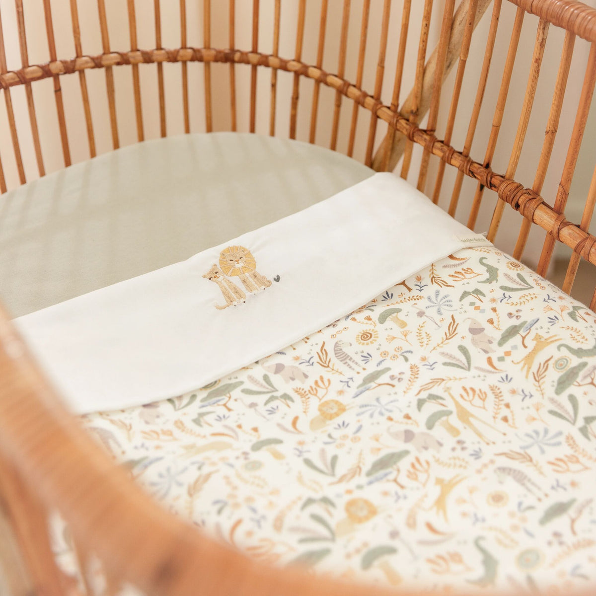 Crib sheet - Safari Wonders