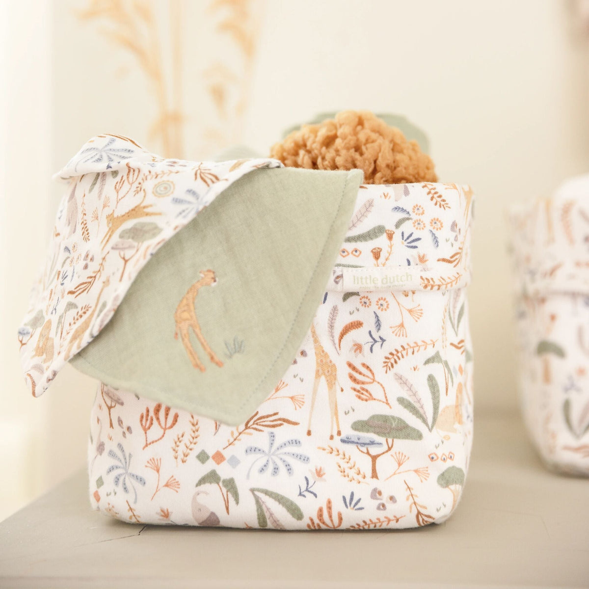 Changing basket - Safari Wonders