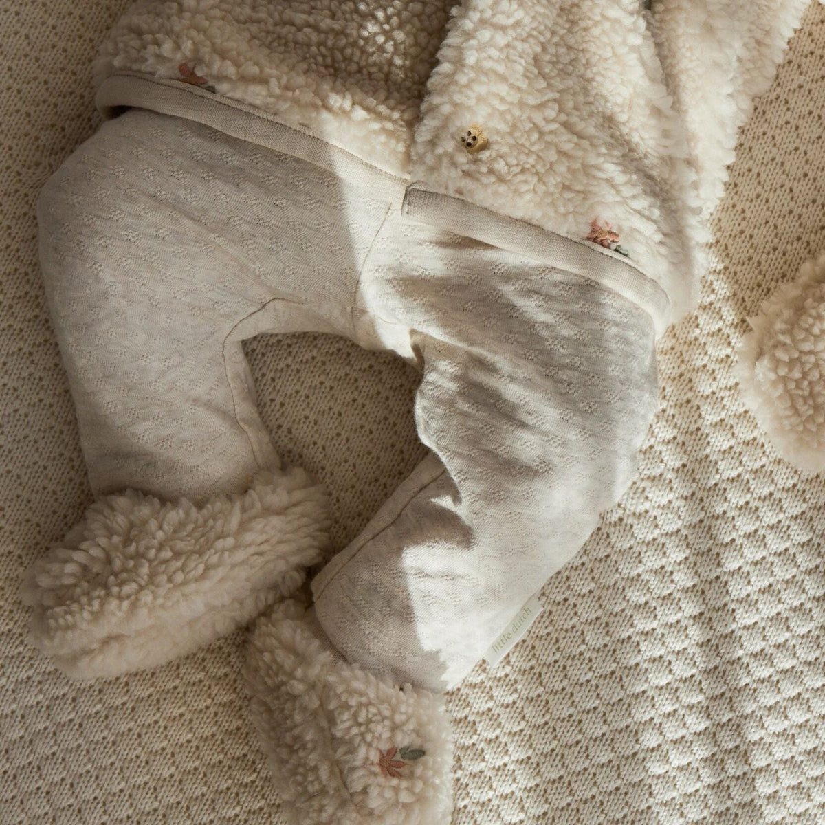 Teddy baby Shoes Sand Flower Print