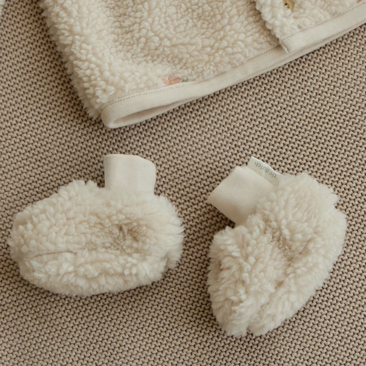 Teddy baby Shoes Sand Flower Print