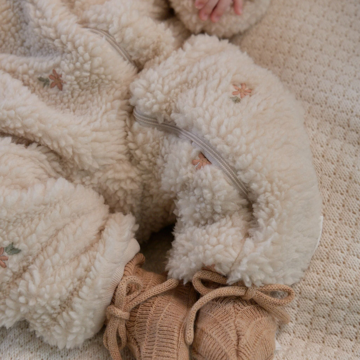 Teddy Suit Sand Flower Print