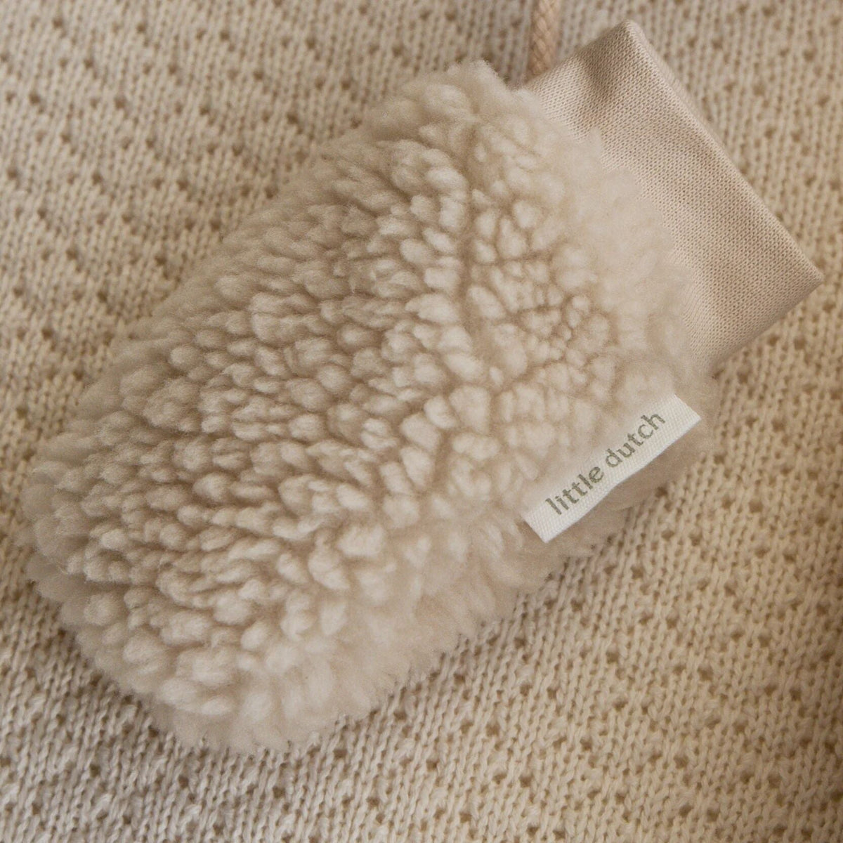 Teddy Mittens Sand Flower Print