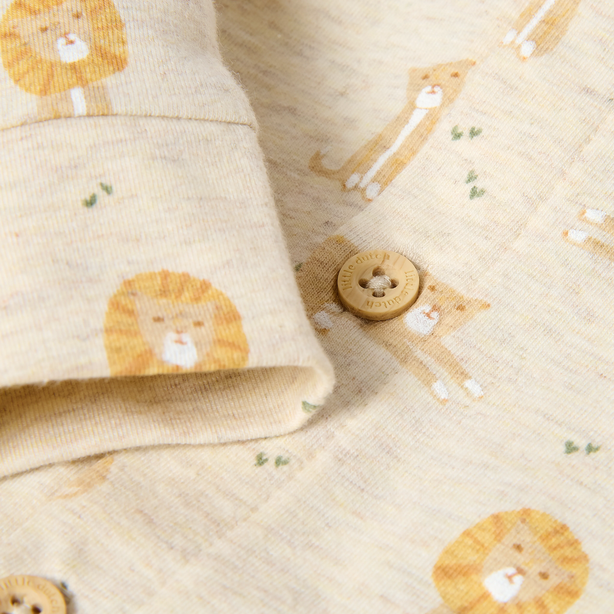 One-piece pajamas safari leo