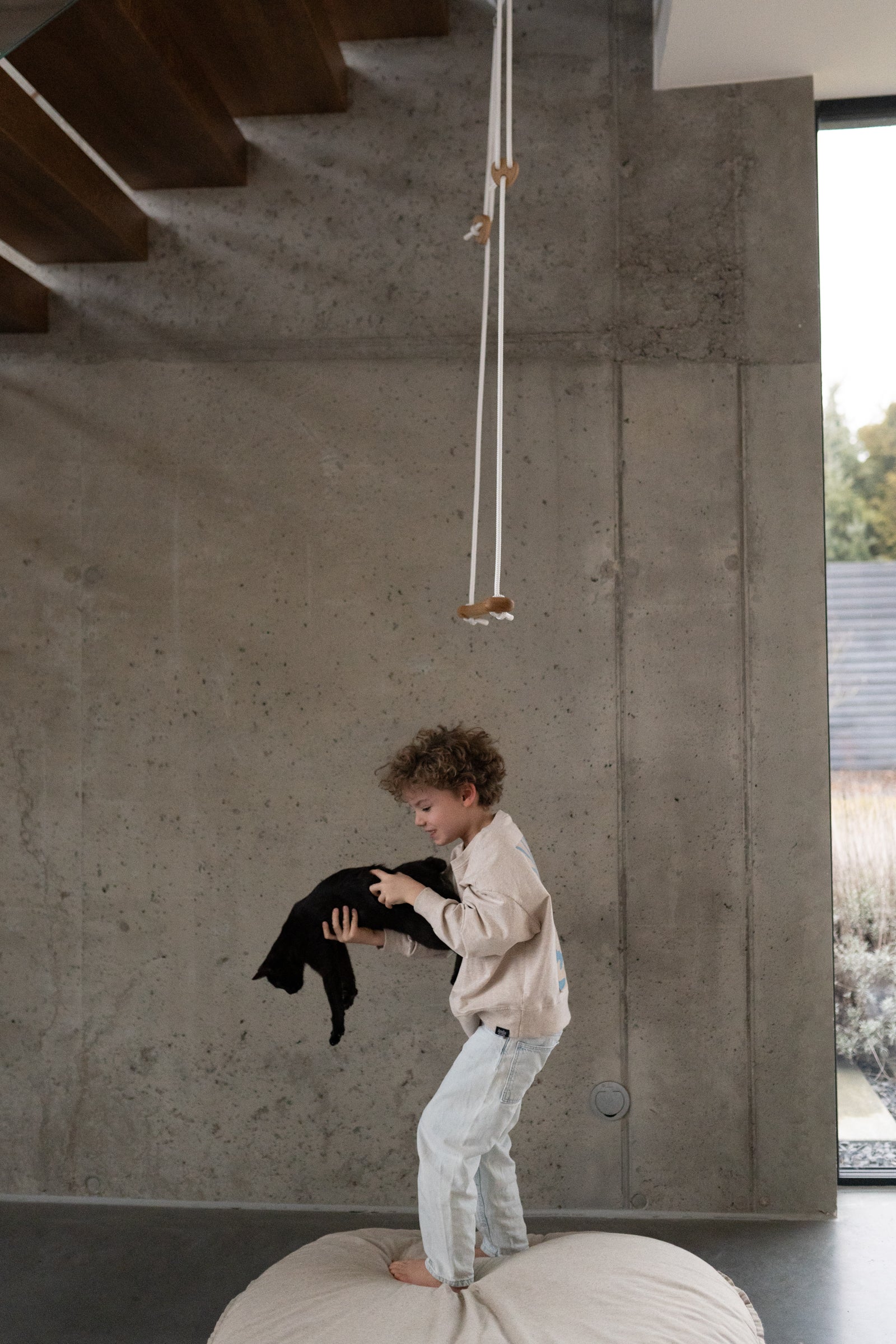 BONE trapeze | oak - white rope
