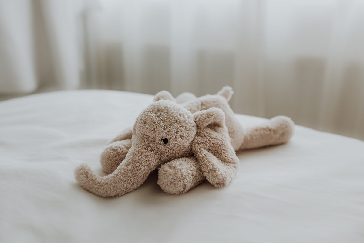 George (blush) - Rechargeable heartbeat comforter