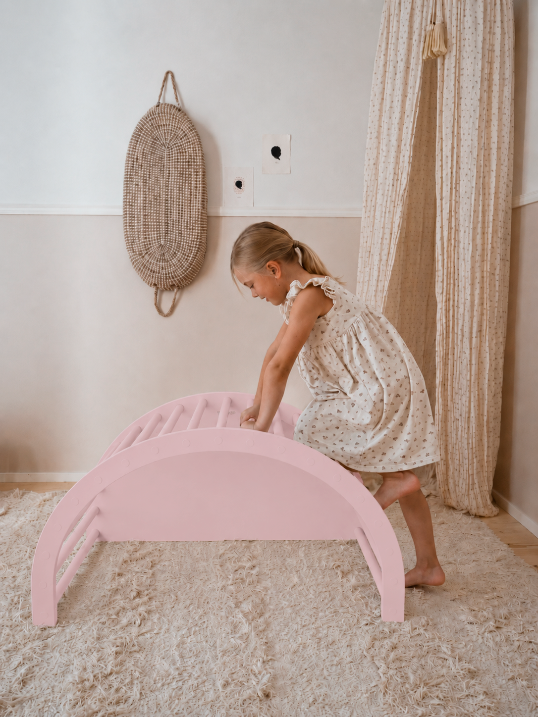 LUOTO II climbing arch | rose