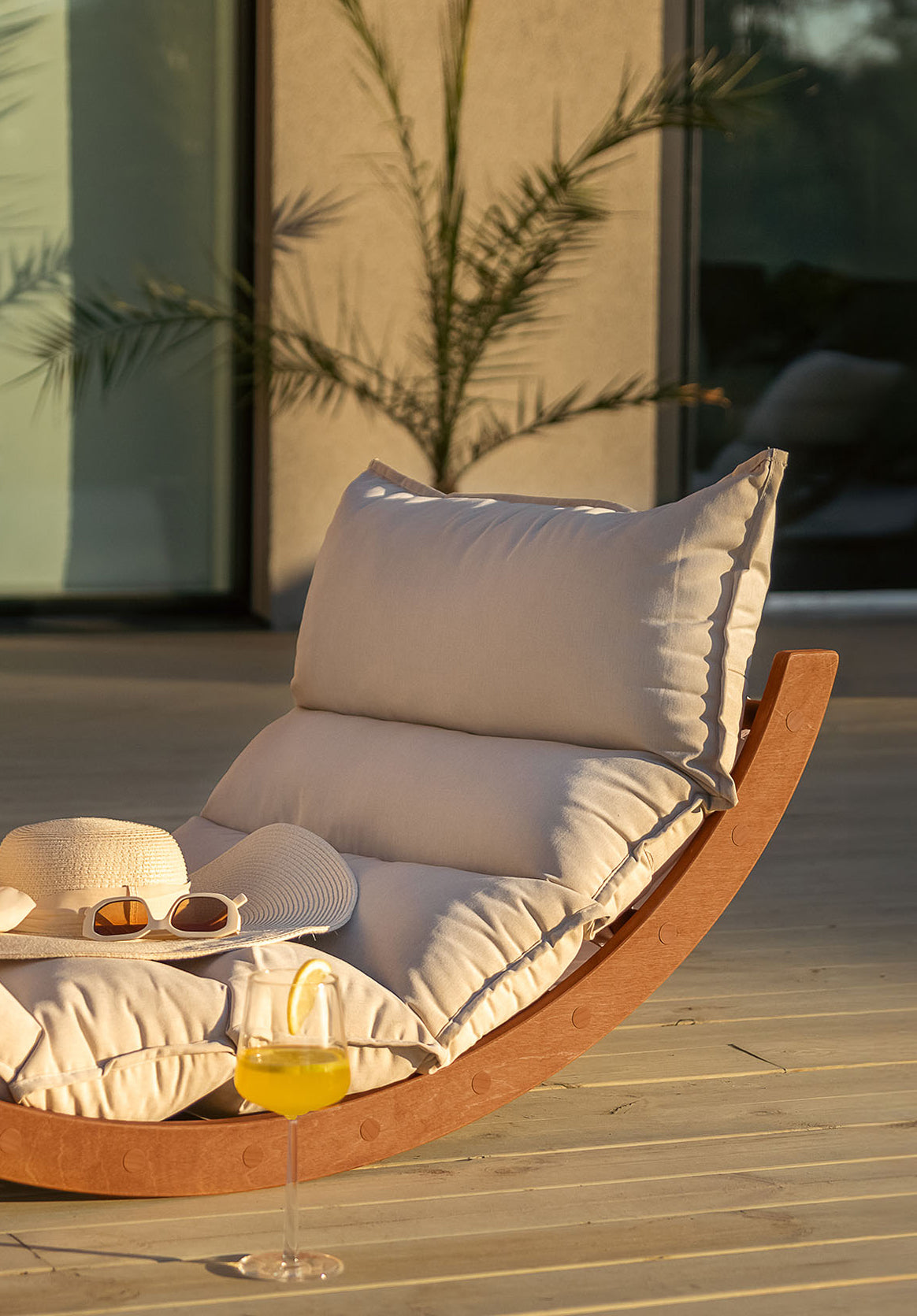 OHRA outdoor cushion | shell - Second Chance