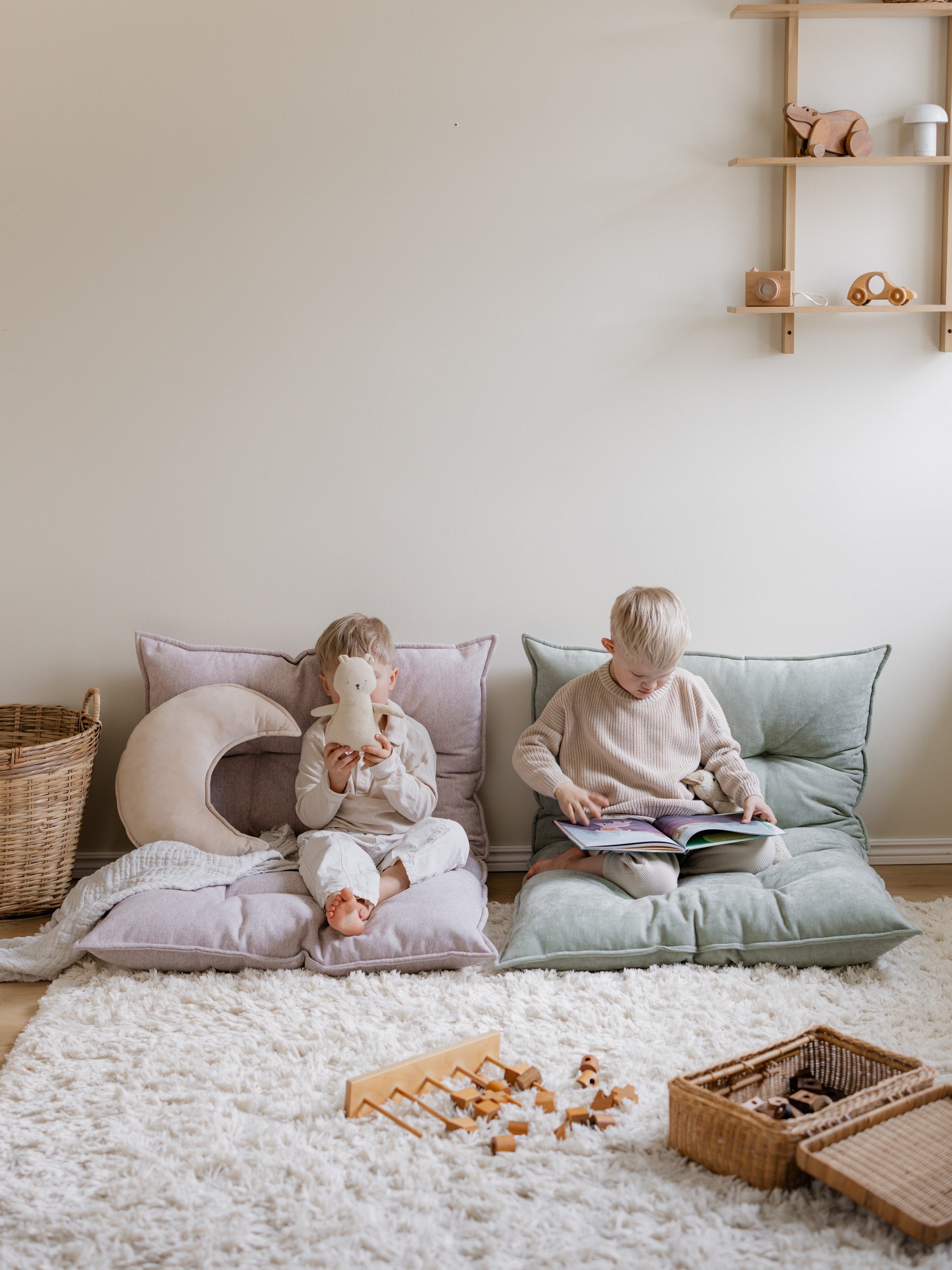 VIENO tufted floor cushion | light pink