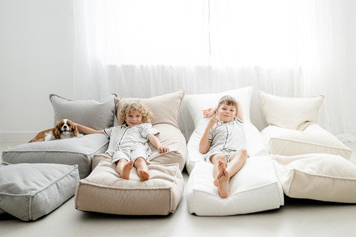 Moje. Bouclé Ottoman Cream - vierkante kinderpoef