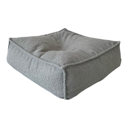 Moje. Bouclé Ottoman Grey - vierkante kinderpoef