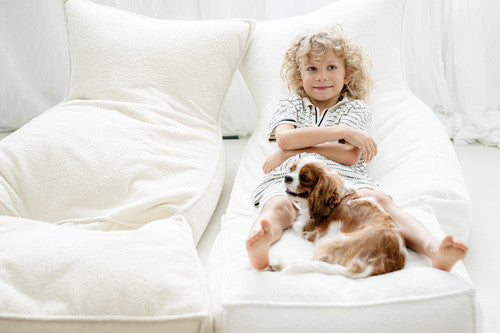 Moje. Bouclé Ottoman White - vierkante kinderpoef