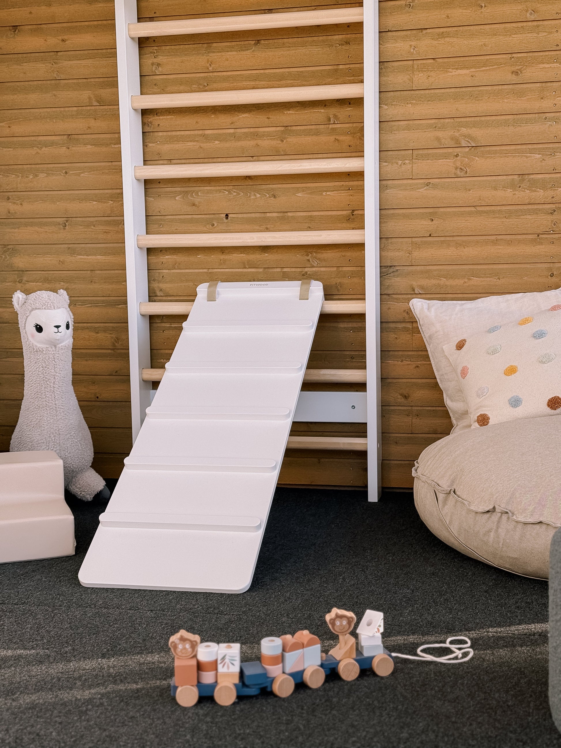 TUOHI II slide ramp | white - Second Chance